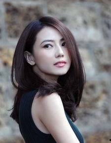 最新娱乐圈爆料女星,神秘女星神秘恋情曝光，真相令人咋舌！